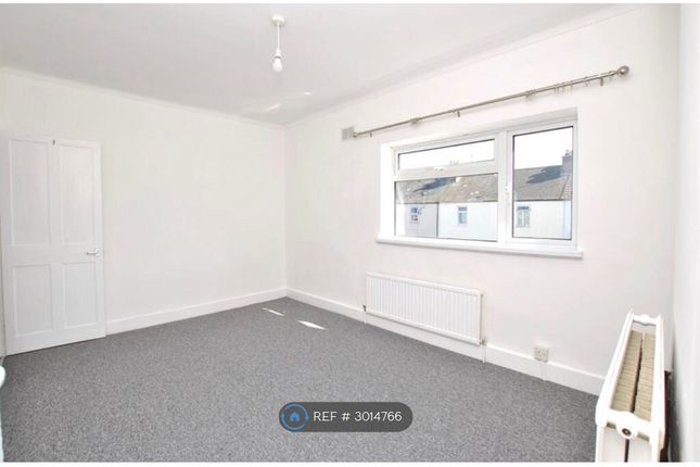 Great Knollys St, Reading photo 5