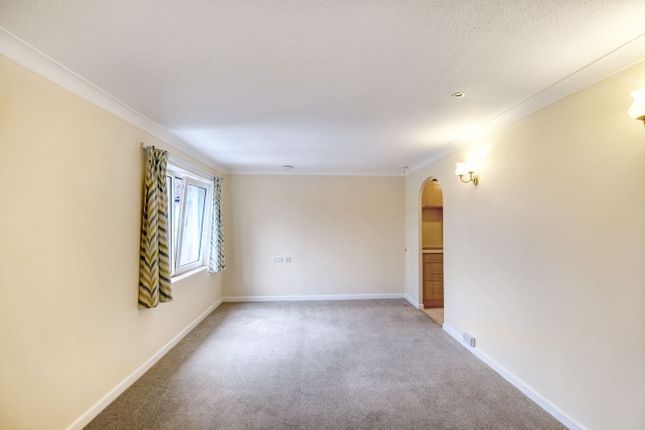 36, Homegreen House, Haslemere photo 4