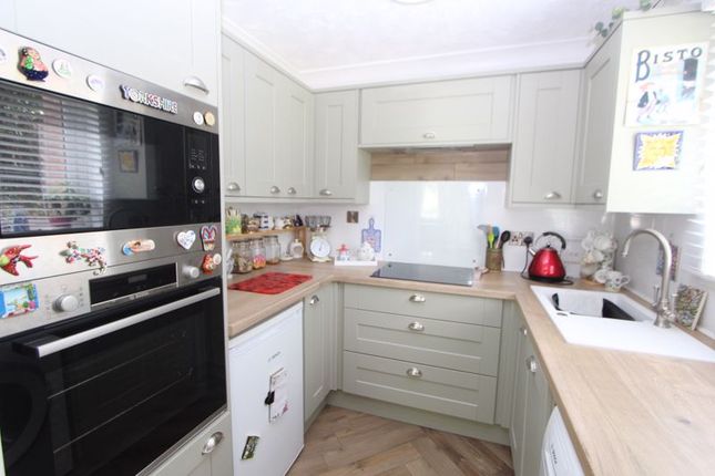 Flat for sale in Coed Pella Road, Colwyn Bay