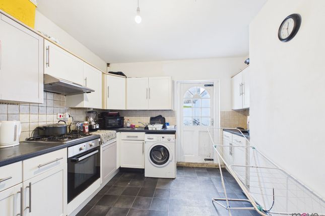 6 Dunalley Parade, Cheltenham photo 2