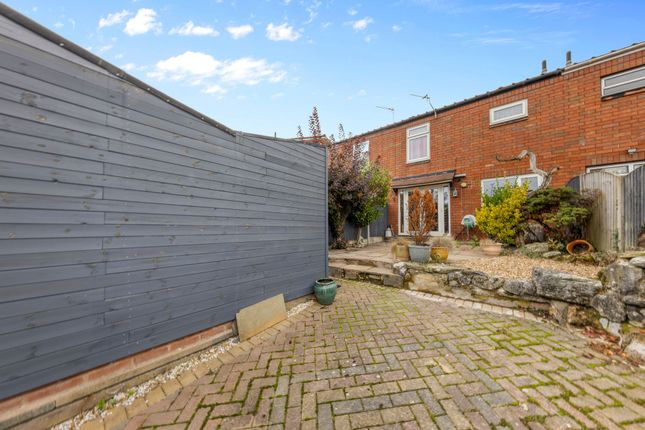 19 Barham Court, Warrington photo 4