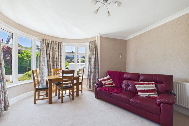 7, Shiphay Lane, Torquay photo 3