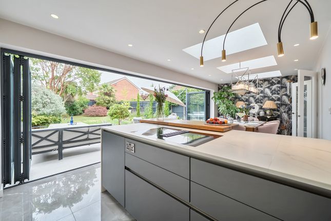2, Pennington Close, Winchester photo 3