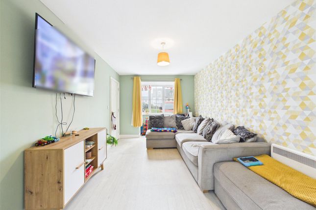 16, Treclago View, Cornwall photo 2