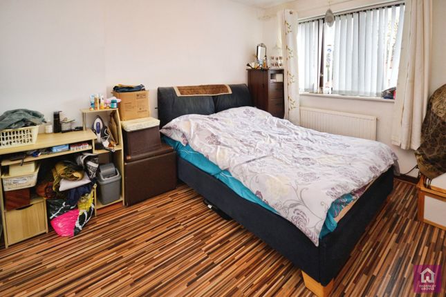 22, Watkins Drive, Manchester photo 4