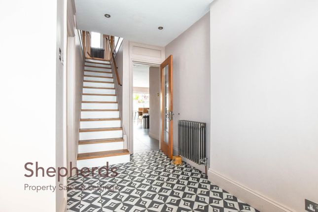 44, Ashley Road, Hertford photo 3