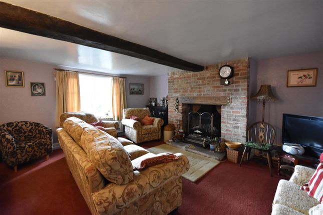 Country house for sale in Moorhouse, Newark