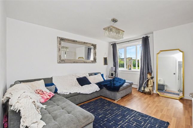 42, Pavilion Close, Pudsey photo 2