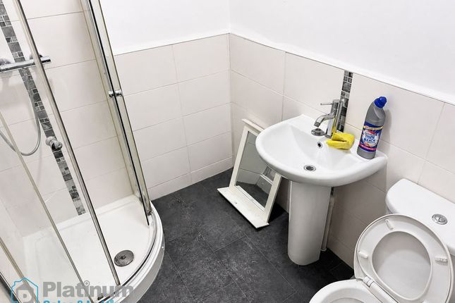 95, Ravensknowle Road, Huddersfield photo 5
