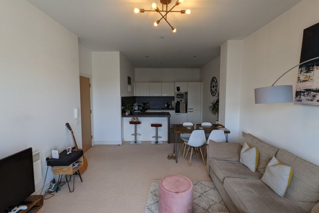Thumbnail Flat to rent in Cypress Place, 9 New Century Park, Manchester, Greater Manchester