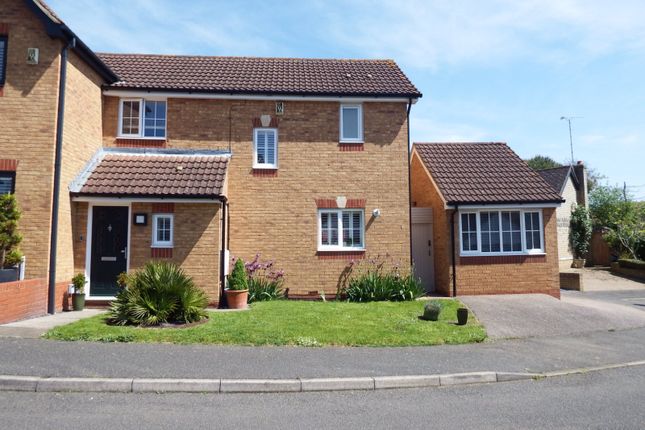 Thumbnail Semi-detached house for sale in Cornfields, Stevenage, Hertfordshire