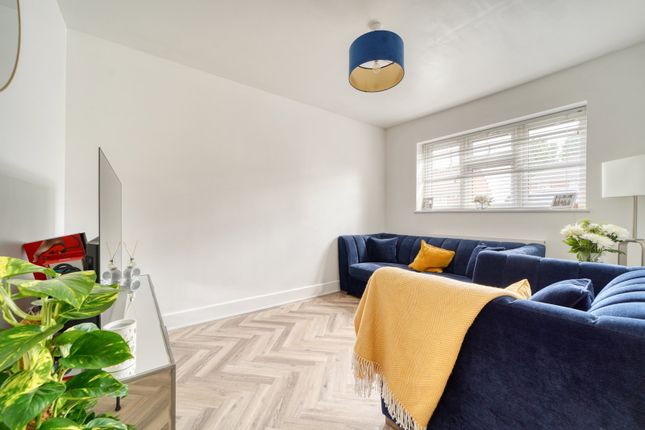 24a, Breakspears Drive, Orpington photo 4