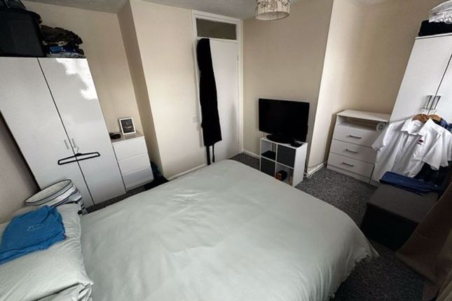 29, Sunbeam Way, Hampshire photo 4