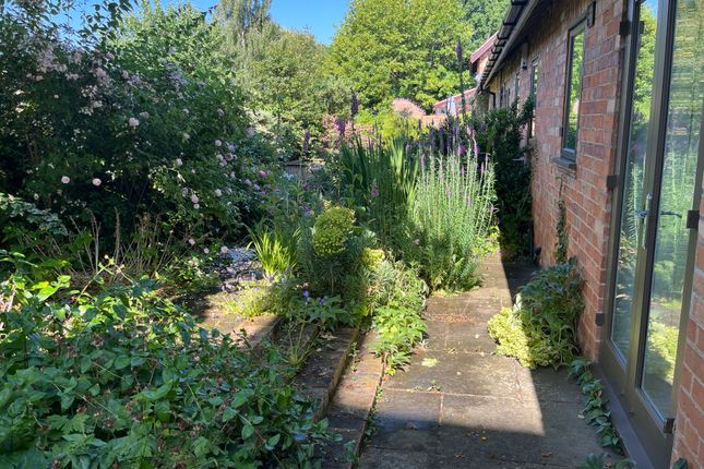 Barn conversion for sale in Willow Cottage, 5 Old Estate Yard, Wiseton, Doncaster, Nottinghamshire