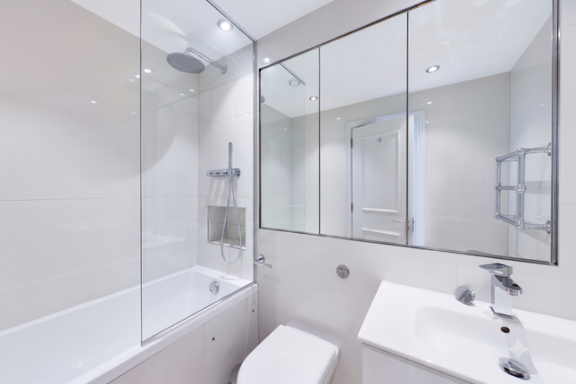 Apartment 71, Charlesworth House, London photo 5