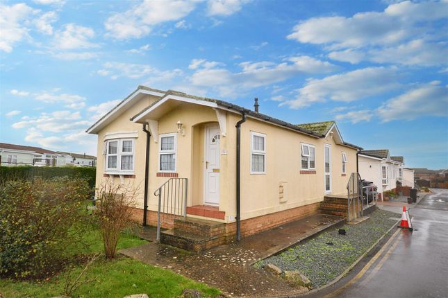 Mobile/park home for sale in Chickerell Road, Chickerell, Weymouth