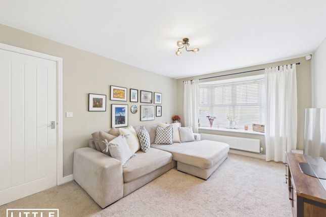 34, Tinsley Green Way, Leigh photo 2