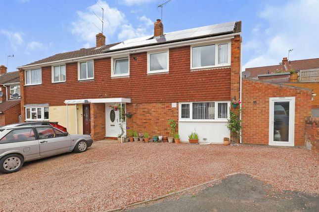 3 bed semi-detached house for sale in Maple Close, Kinver, Stourbridge DY7