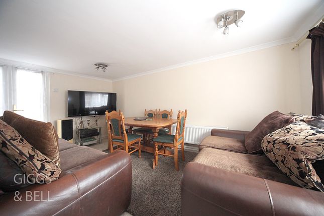 13, Ripley Road, Luton photo 3