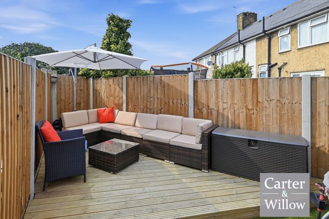 4, Dronfield Gardens, Dagenham photo 4