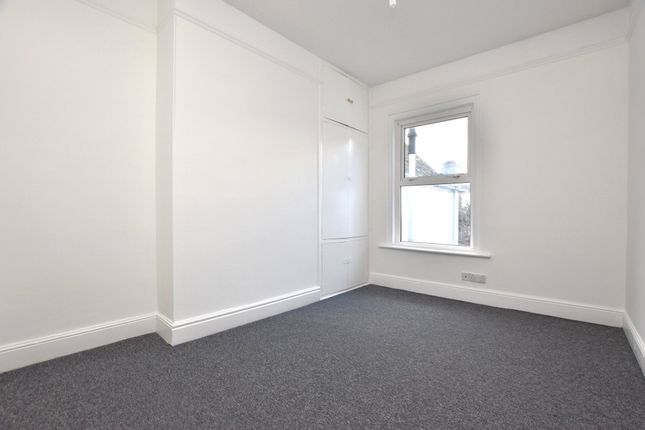 Flat 2, 32, Park Road, Devon photo 3