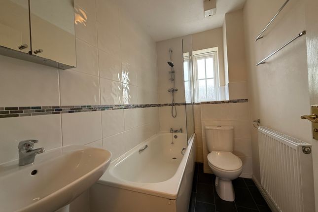 27, Llys Iris, Waunceirch, Neath  photo 4