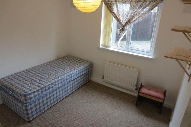 Flat for sale in Campion Gardens, Windy Nook, Gateshead