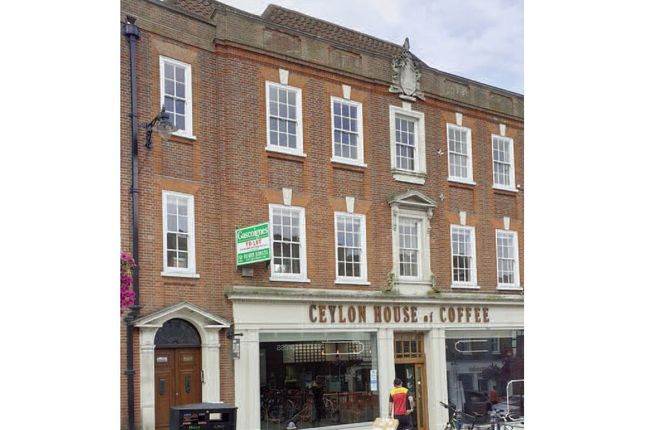 Office to let in High Street, Guildford