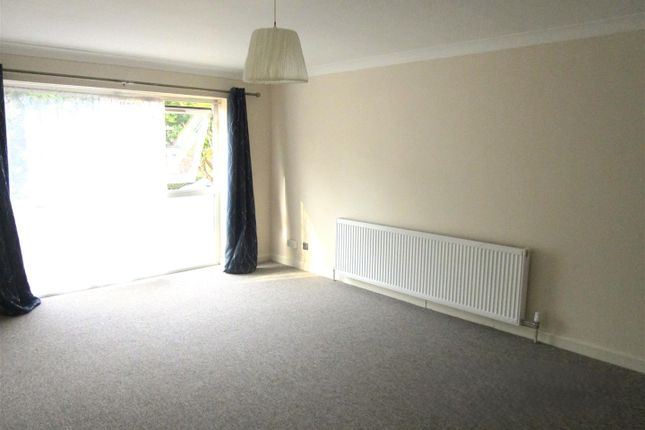 Flat 4, Ronver Lodge, Chingford photo 3