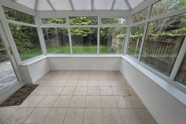 25 Charnock Road, Culcheth, Cheshire photo 4