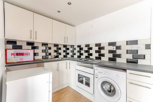 Thumbnail Flat for sale in Penge Road, South Norwood, London