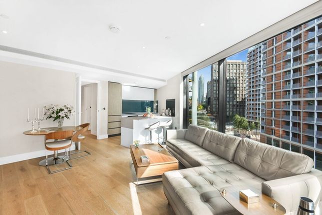 Flat for sale in Riverlight Quay, London