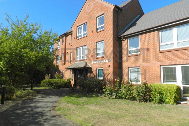 Riverstone Court Kingston Upon Thames Kt2 1 Bedroom Flat