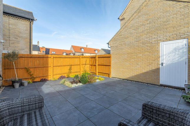 52, Dickens Boulevard, Hitchin photo 4