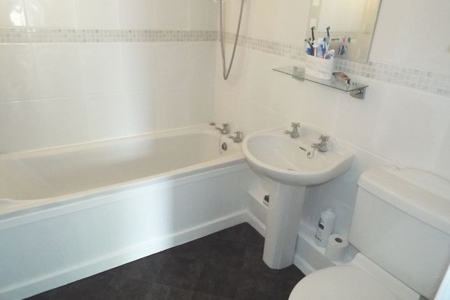 Flat for sale in King Street, Cottingham