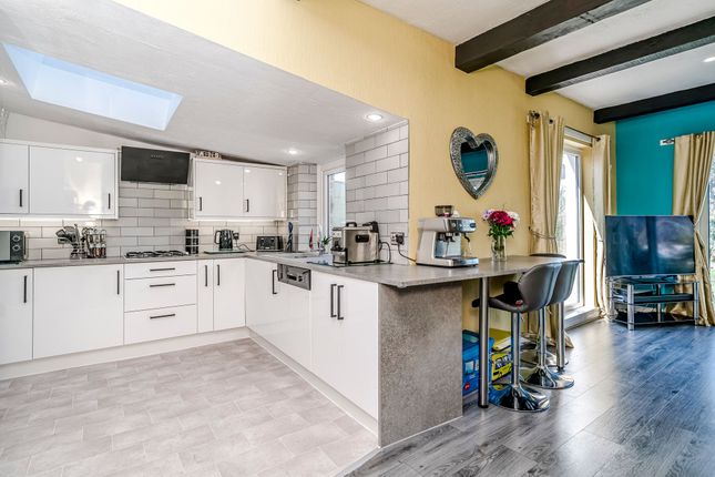 47 Washington Lane, Chorley photo 3