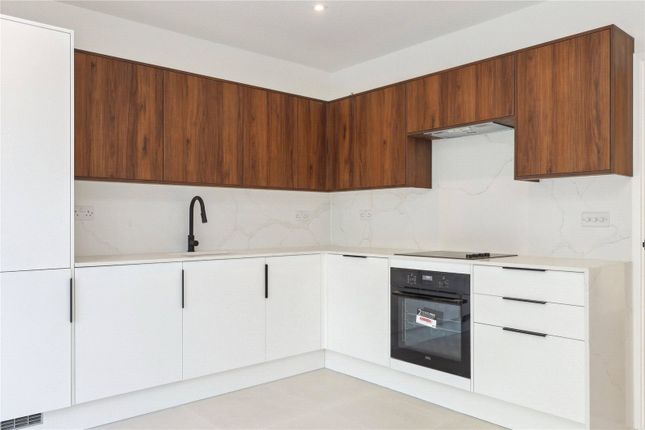 Athena House, 16B, Stevens Lane, Claygate photo 4