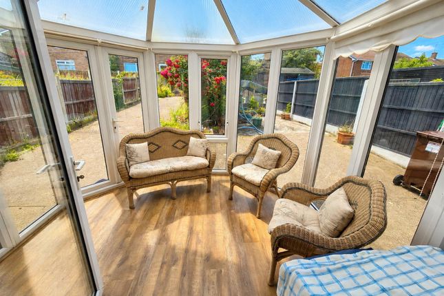 26, Birklands Avenue, Ollerton photo 4
