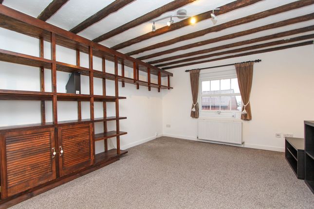 Flat 2,, Fairview 70-72, High Street, . photo 2