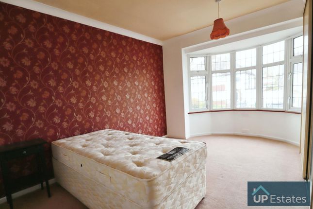 Semi-detached house to rent in Salisbury Avenue, Styvechale, Coventry