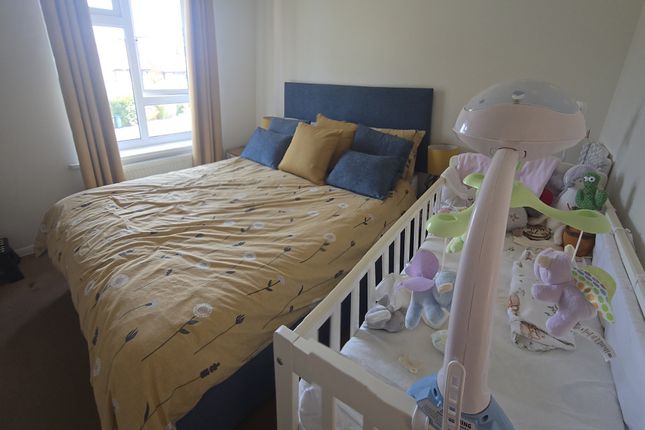 5 The Mews, Smith Street, Watford photo 3