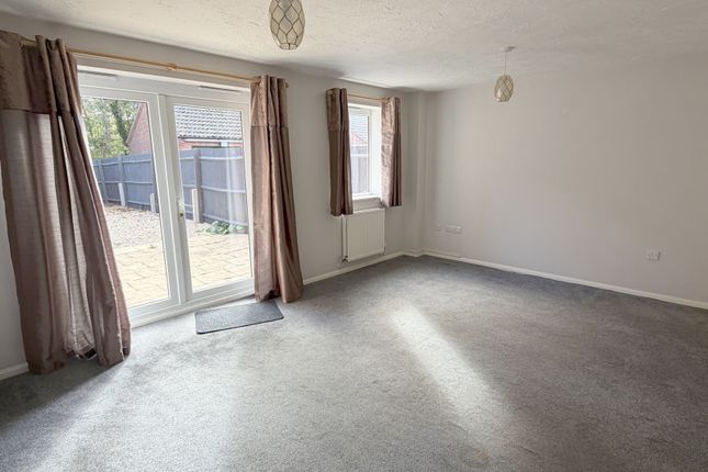 24, Clifford Avenue, Walton Cardiff, TEWKESBURY photo 3