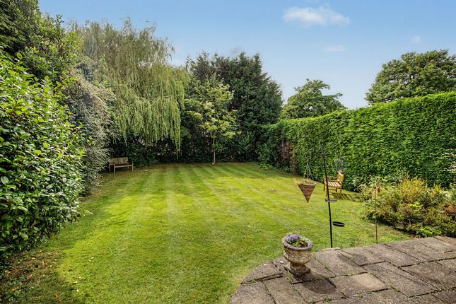 84 Woburn Drive, Altrincham photo 4