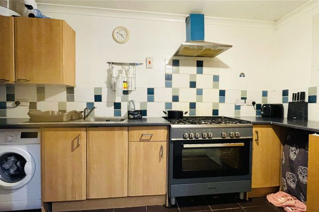 Flat for sale in Brookhouse Road, Farnborough, Hampshire