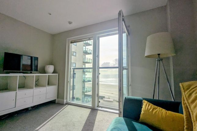 103 Meridian Bay, Meridian Quay photo 4