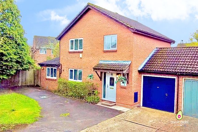 Link-detached house for sale in Ilfracombe Way, Lower Earley, Reading