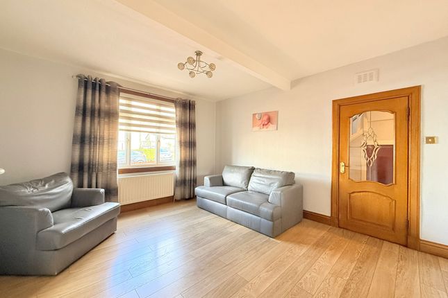 1, Wall Street, Falkirk photo 4