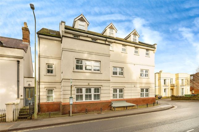 Flat for sale in West Bar Street, Banbury, Oxfordshire