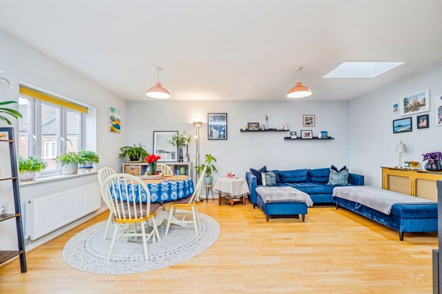 82, Arudur Hen, Cardiff photo 4