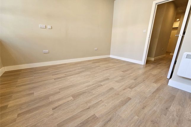 Flat 2, 73A,, North End, Croydon photo 2